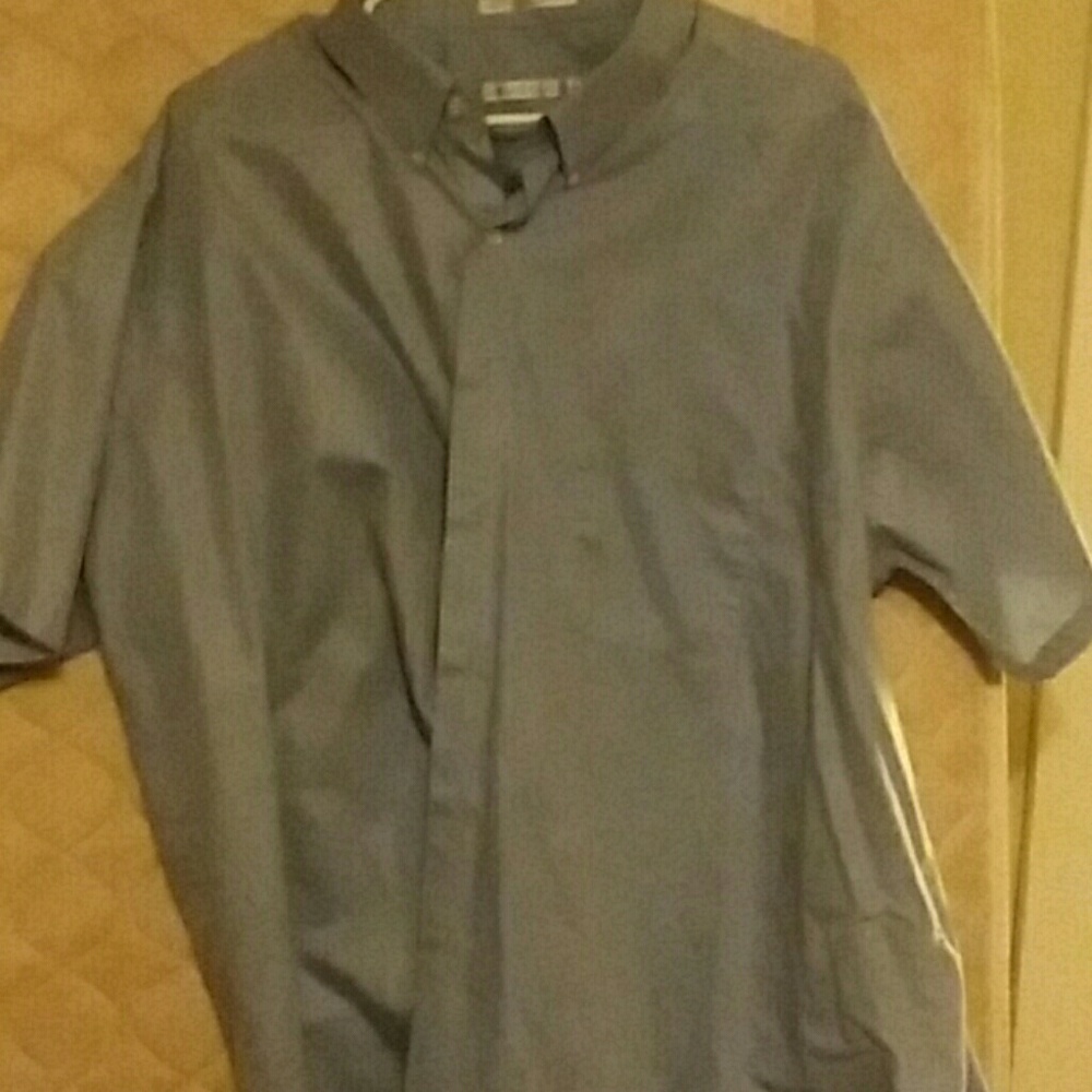 Geoffrey-Beene short sleeve dress shirt